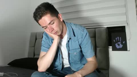 Elian online show from 01-02-25, 01:17