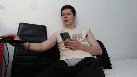 Elian online show from 02-26-26, 07:24