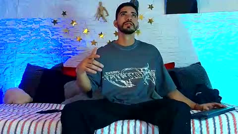 elias_salvatore_ online show from 07-12-26, 03:47
