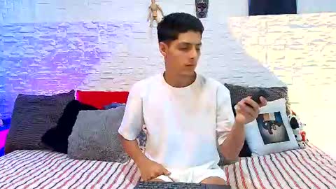 elias_salvatore_ online show from 07-13-26, 05:16