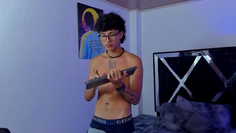 Elias Ferragamo online show from 12-04-25, 02:21