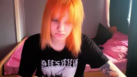 elieiza_xo online show from 05-02-26, 09:25