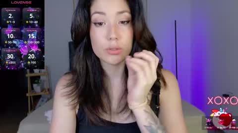 eliiih_ online show from 10-03-25, 03:36