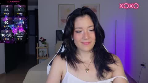 eliiih_ online show from 10-19-25, 02:56