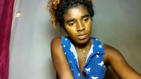 elina981 online show from 03-25-26, 11:05