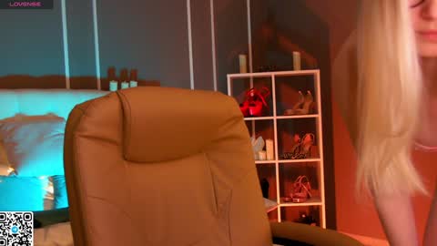 Elina online show from 02-07-25, 01:04
