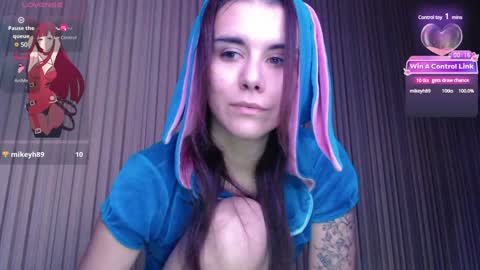 Snapshot of elina_posh chatting on 12-27-24, 08:07 Liza online show from 12-27-24, 08:07