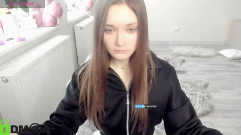 elina_x online show from 04-07-26, 07:09