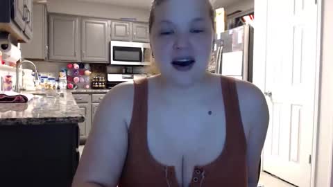Snapshot of elinah_hanile chatting on 06-06-26, 03:11 Elinah online show from 06-06-26, 03:11
