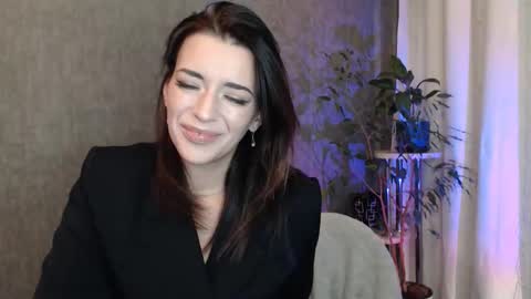 Elina online show from 10-06-25, 11:57