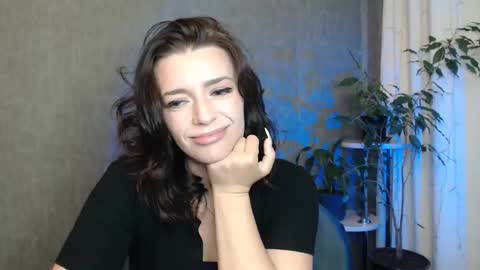 Elina online show from 05-26-26, 11:45