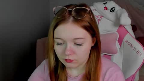 Snapshot of elinavale chatting on 03-03-26, 05:13 elinavale online show from 03-03-26, 05:13