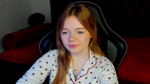 elinavale online show from 04-28-26, 05:18