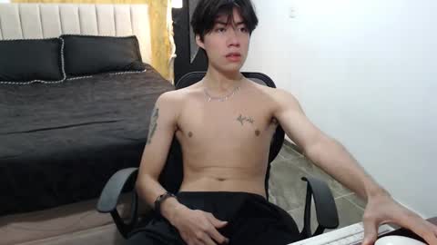 Snapshot of elio_collem chatting on 02-18-25, 09:21 ELIO online show from 02-18-25, 09:21