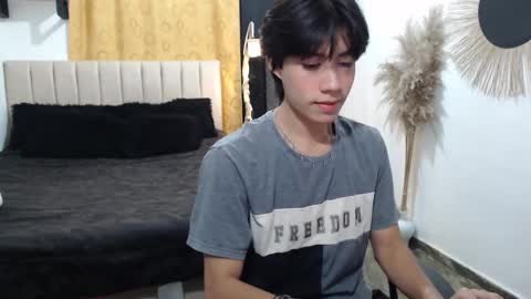 Snapshot of elio_collem chatting on 03-16-26, 04:07 ELIO online show from 03-16-26, 04:07