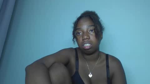 elisa821456 online show from 03-08-26, 02:04