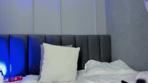 Snapshot of elisa_castrillon chatting on 03-09-25, 09:57 Elisa online show from 03-09-25, 09:57