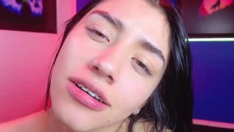 Snapshot of elisa_soul chatting on 10-02-25, 01:07 Elisa Soul online show from 10-02-25, 01:07