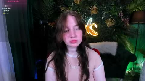 your sweet Lisa online show from 04-19-26, 03:28