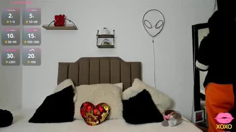 Elizabeth  online show from 09-29-25, 12:21