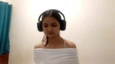 Snapshot of elisabethkapoor chatting on 07-21-26, 11:56 Harper online show from 07-21-26, 11:56
