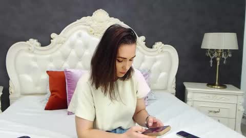 Snapshot of elisabethswan chatting on 03-02-26, 08:54 Krissy online show from 03-02-26, 08:54