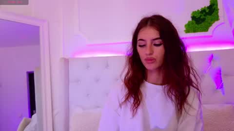 Snapshot of elisacharm chatting on 07-02-26, 04:07 ElisaCharm online show from 07-02-26, 04:07