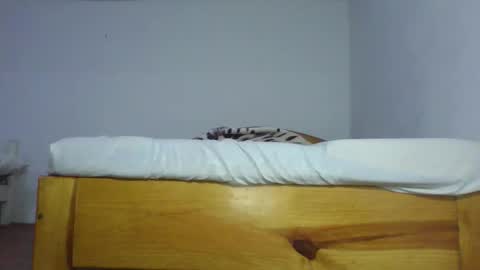 Snapshot of elisacich chatting on 02-28-26, 07:15 elisacich online show from 02-28-26, 07:15