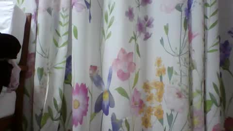 Snapshot of elisacich chatting on 03-03-26, 07:42 elisacich online show from 03-03-26, 07:42