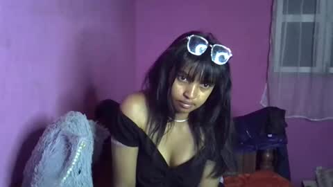 elisah01 online show from 06-04-26, 06:36