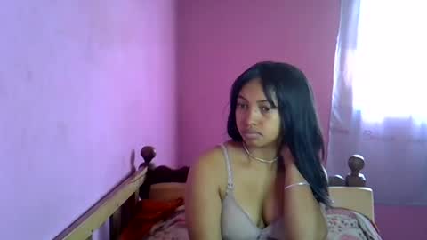Snapshot of elisah01 chatting on 07-20-26, 07:33 elisah01 online show from 07-20-26, 07:33