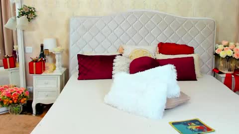 Snapshot of elisarosse_ chatting on 12-22-24, 12:50 Elissa online show from 12-22-24, 12:50