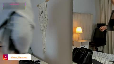 Snapshot of elise_diamond chatting on 05-21-26, 10:44 Elise diamond online show from 05-21-26, 10:44