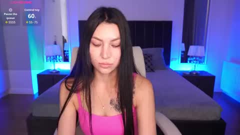 Snapshot of elisevelour chatting on 07-14-26, 12:11 elisevelour online show from 07-14-26, 12:11