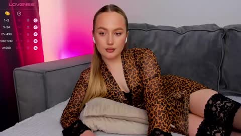 Eliss  online show from 03-08-25, 10:32