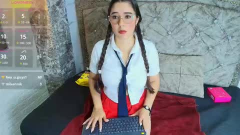 Snapshot of elisvega chatting on 02-06-26, 04:17 elisvega online show from 02-06-26, 04:17