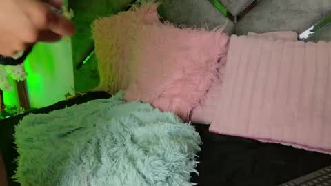 Snapshot of elit_noa chatting on 07-19-26, 10:52 elit noa online show from 07-19-26, 10:52