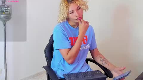 Valentino Konny y Jhon online show from 07-19-26, 07:50