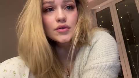 Snapshot of elixiirr chatting on 01-13-26, 12:05 Stephanie online show from 01-13-26, 12:05