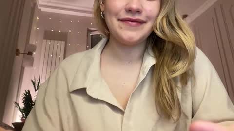 Snapshot of elixiirr chatting on 02-27-26, 07:36 Stephanie online show from 02-27-26, 07:36