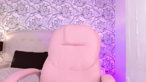 Eliza online show from 12-14-24, 02:01
