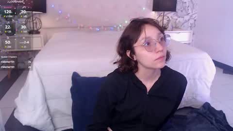 Eliza online show from 11-28-25, 07:27