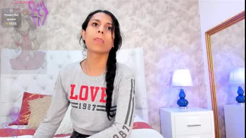 Snapshot of elizabet_taylor_ chatting on 12-17-24, 11:17 Elizabet Taylor online show from 12-17-24, 11:17
