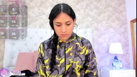Snapshot of elizabet_taylor_ chatting on 01-07-25, 02:41 Elizabet Taylor online show from 01-07-25, 02:41
