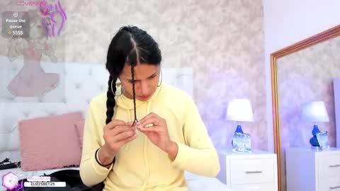 Snapshot of elizabet_taylor_ chatting on 01-08-25, 12:15 Elizabet Taylor online show from 01-08-25, 12:15