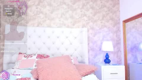 Snapshot of elizabet_taylor_ chatting on 01-11-25, 07:05 Elizabet Taylor online show from 01-11-25, 07:05