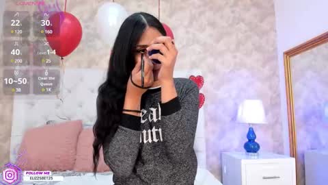 Snapshot of elizabet_taylor_ chatting on 02-15-25, 03:39 Elizabet Taylor online show from 02-15-25, 03:39