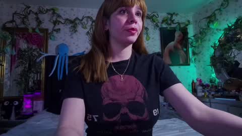 Snapshot of elizabeth77_ chatting on 02-03-25, 10:25 Elizabeth online show from 02-03-25, 10:25