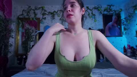 Snapshot of elizabeth77_ chatting on 02-11-25, 10:15 Elizabeth online show from 02-11-25, 10:15