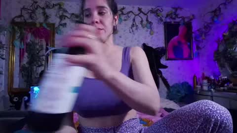 Snapshot of elizabeth77_ chatting on 03-01-25, 10:55 Elizabeth online show from 03-01-25, 10:55